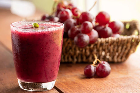 Beber jugo de uva tiene beneficios para la salud